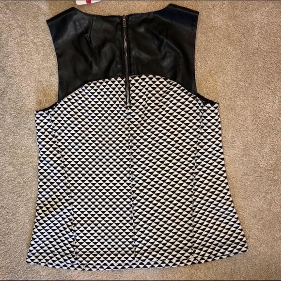 Sanctuary Top - Picture 5 of 6